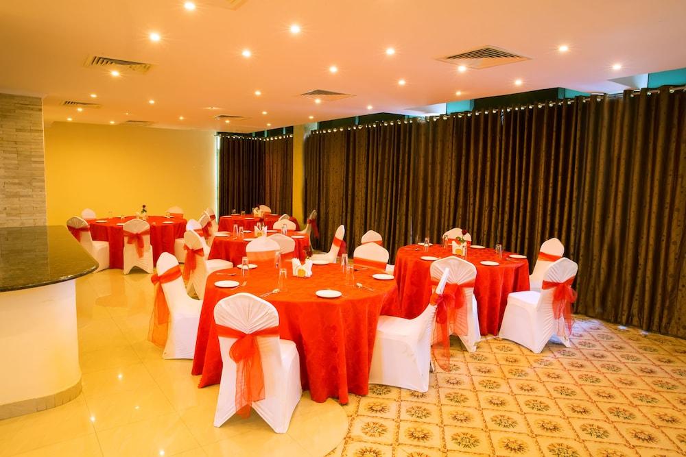 Seashells Millennium Hotel Dar es Salaam Exterior foto